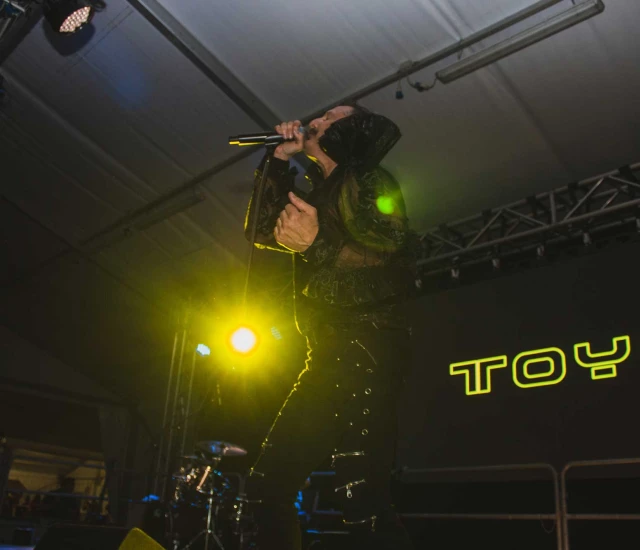 Serata Toys