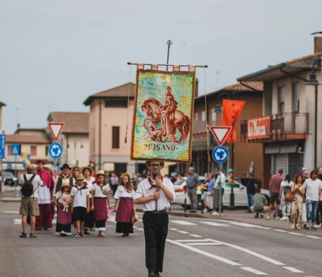 Sfilata storica squadra Musano