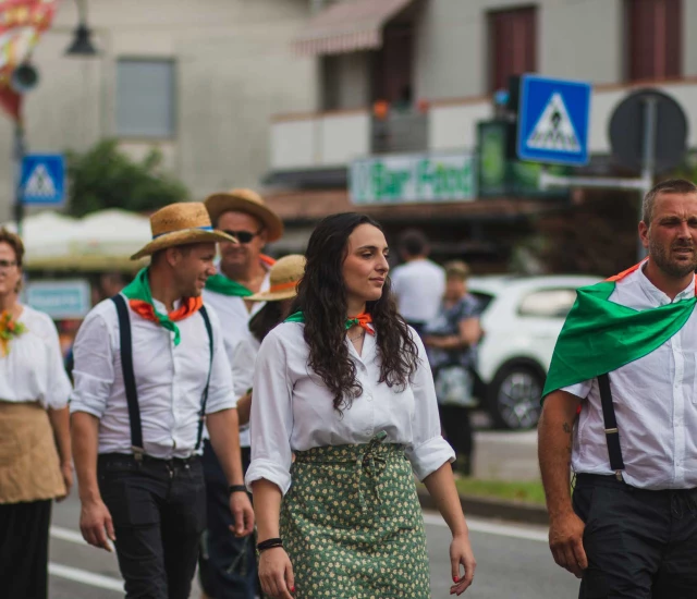 Sfilata storica squadra Signoressa